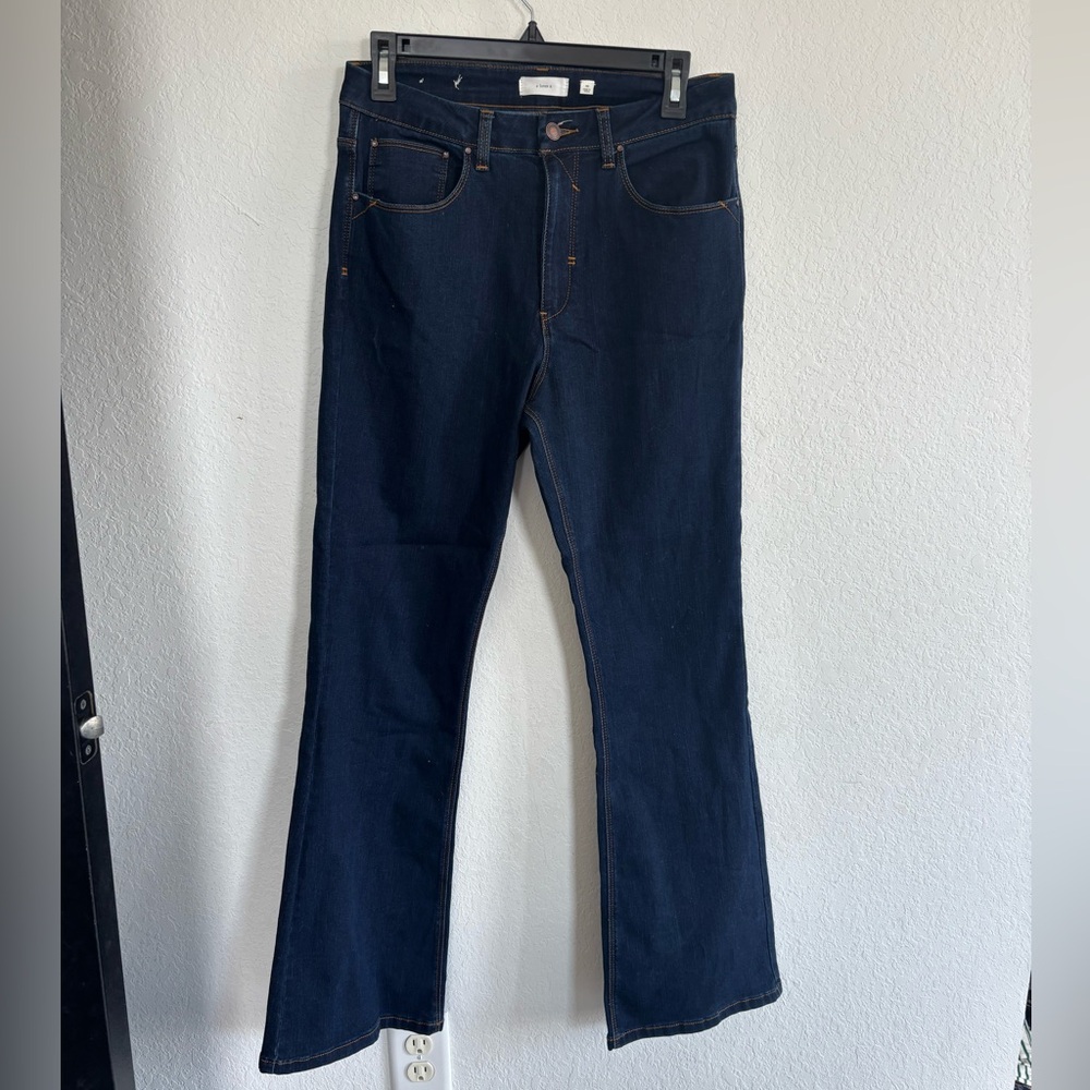 a loves a High Rise Dark Wash Denim Jean Size 30 NWOT